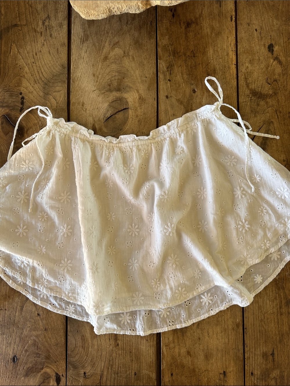 Aerie White Eyelet Cotton floral embroidered lined mini skirt elastic waist XL